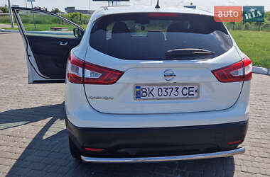 Внедорожник / Кроссовер Nissan Qashqai 2015 в 