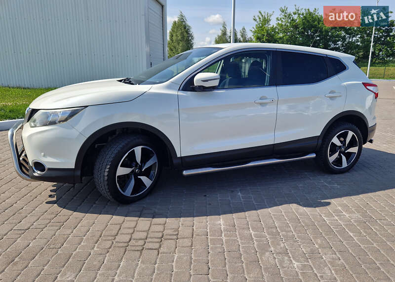 Внедорожник / Кроссовер Nissan Qashqai 2015 в Ровно