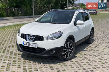 Внедорожник / Кроссовер Nissan Qashqai 2012 в 