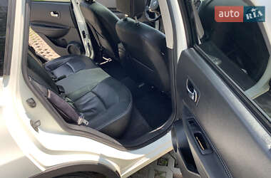 Внедорожник / Кроссовер Nissan Qashqai 2012 в 