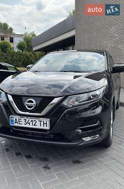 Позашляховик / Кросовер Nissan Qashqai 2017 в Кам'янському