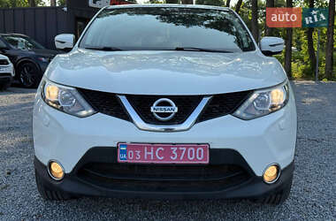 Внедорожник / Кроссовер Nissan Qashqai 2015 в 