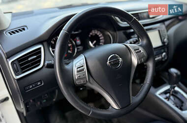 Внедорожник / Кроссовер Nissan Qashqai 2015 в 