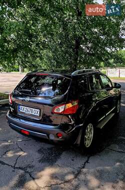 Внедорожник / Кроссовер Nissan Qashqai 2010 в Песочине