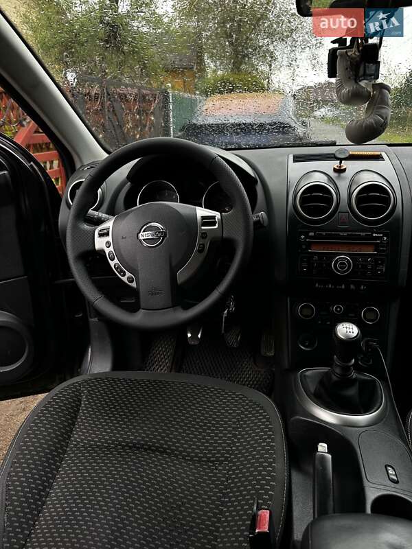 Внедорожник / Кроссовер Nissan Qashqai 2009 в Стрые