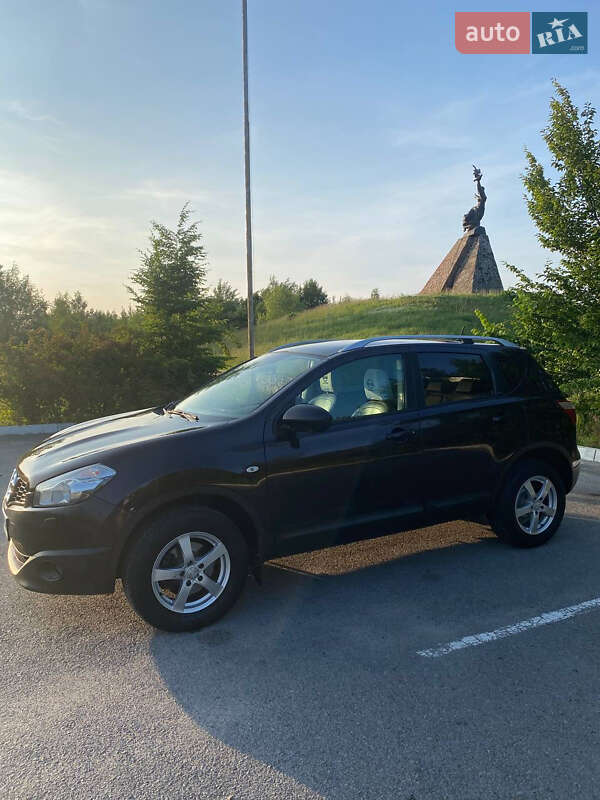 Позашляховик / Кросовер Nissan Qashqai 2012 в Звягелі фото 4 Позашляховик / Кросовер Nissan Qashqai 2012 в Звягелі