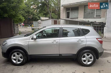 Внедорожник / Кроссовер Nissan Qashqai 2013 в 