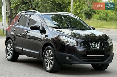 Позашляховик / Кросовер Nissan Qashqai 2010 в Рівному