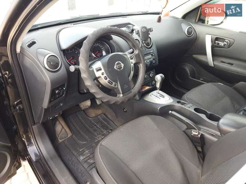 Внедорожник / Кроссовер Nissan Qashqai 2010 в Хмельницком