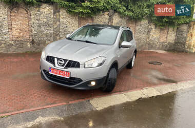 Внедорожник / Кроссовер Nissan Qashqai 2011 в Нововолынске