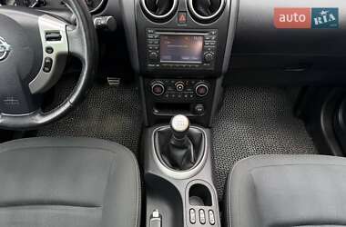 Внедорожник / Кроссовер Nissan Qashqai 2011 в 