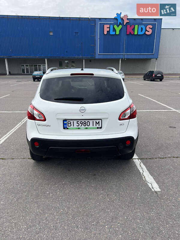 Внедорожник / Кроссовер Nissan Qashqai 2012 в Кременчуге