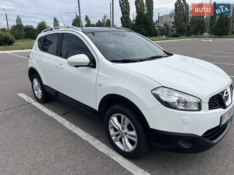 Внедорожник / Кроссовер Nissan Qashqai 2012 в Кременчуге