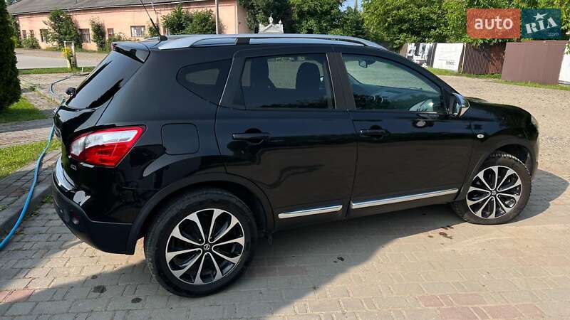 Внедорожник / Кроссовер Nissan Qashqai 2012 в Ивано-Франковске
