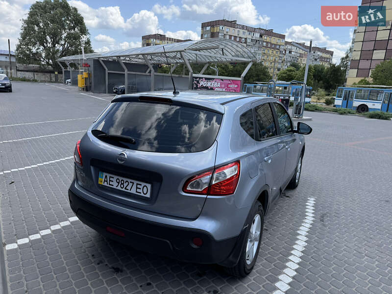 Внедорожник / Кроссовер Nissan Qashqai 2011 в Днепре