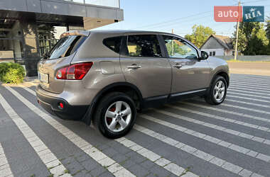 Позашляховик / Кросовер Nissan Qashqai 2008 в 