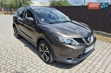 Позашляховик / Кросовер Nissan Qashqai 2015 в Бердичеві