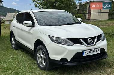 Внедорожник / Кроссовер Nissan Qashqai 2017 в Делятине