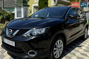 Внедорожник / Кроссовер Nissan Qashqai 2014 в Черновцах