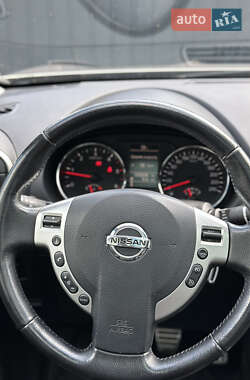 Внедорожник / Кроссовер Nissan Qashqai 2012 в 