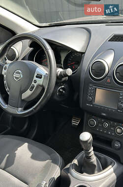 Внедорожник / Кроссовер Nissan Qashqai 2012 в 