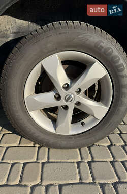 Внедорожник / Кроссовер Nissan Qashqai 2012 в 