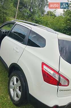 Внедорожник / Кроссовер Nissan Qashqai 2010 в 