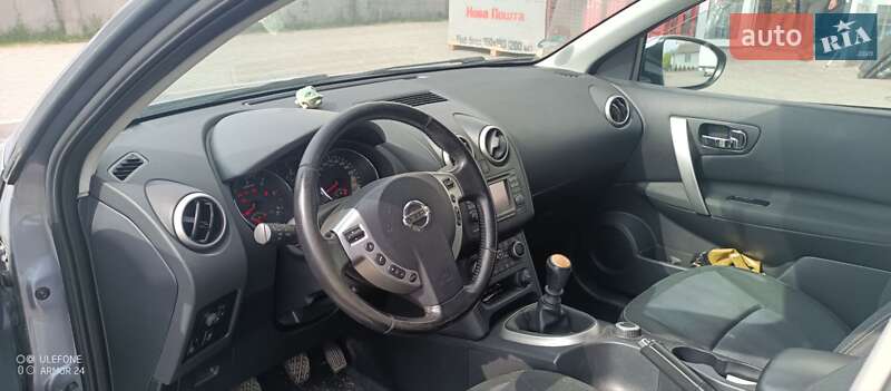 Внедорожник / Кроссовер Nissan Qashqai 2011 в Старой Выжевке