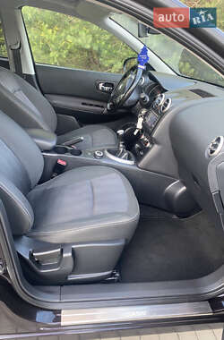 Внедорожник / Кроссовер Nissan Qashqai 2012 в 