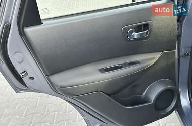 Позашляховик / Кросовер Nissan Qashqai 2009 в 