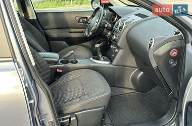 Позашляховик / Кросовер Nissan Qashqai 2009 в 