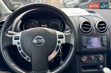 Позашляховик / Кросовер Nissan Qashqai 2010 в 