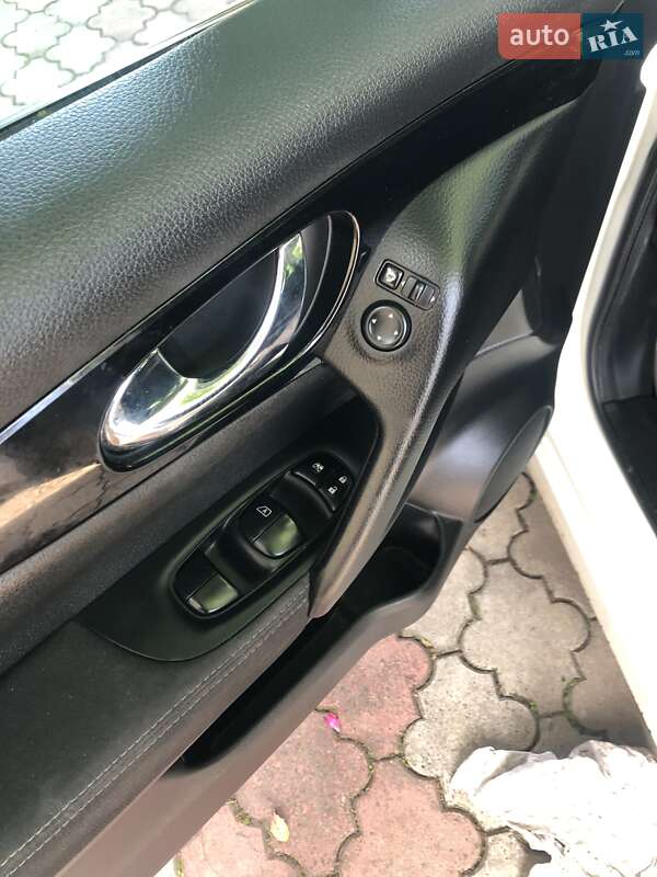 Внедорожник / Кроссовер Nissan Qashqai 2014 в Городке