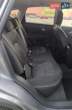 Внедорожник / Кроссовер Nissan Qashqai 2012 в 