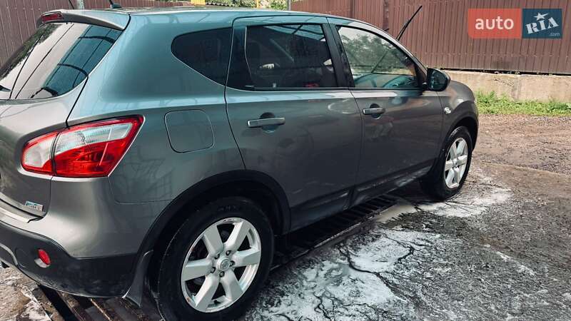 Внедорожник / Кроссовер Nissan Qashqai 2011 в Недригайлове