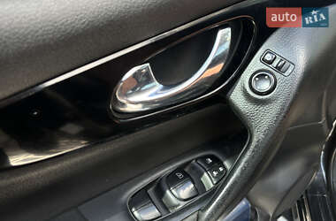 Внедорожник / Кроссовер Nissan Qashqai 2016 в 