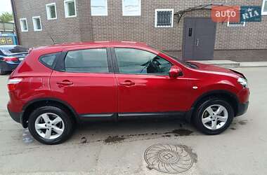 Позашляховик / Кросовер Nissan Qashqai 2013 в Києві