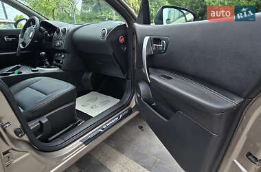 Внедорожник / Кроссовер Nissan Qashqai 2010 в 