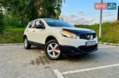 Позашляховик / Кросовер Nissan Qashqai 2010 в Тернополі