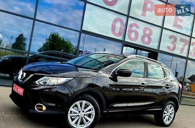 Позашляховик / Кросовер Nissan Qashqai 2017 в Івано-Франківську