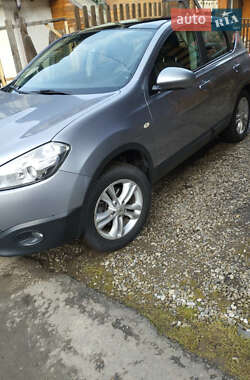 Внедорожник / Кроссовер Nissan Qashqai 2011 в Ивано-Франковске