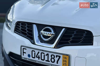 Позашляховик / Кросовер Nissan Qashqai 2013 в 