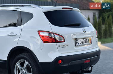 Позашляховик / Кросовер Nissan Qashqai 2013 в 