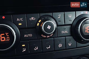 Позашляховик / Кросовер Nissan Qashqai 2013 в 