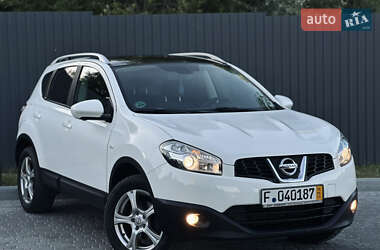 Позашляховик / Кросовер Nissan Qashqai 2013 в 
