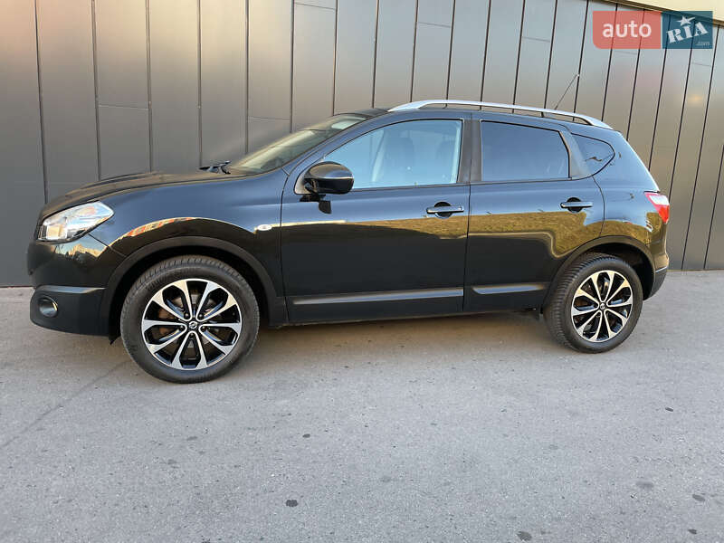 Позашляховик / Кросовер Nissan Qashqai 2013 в Рівному