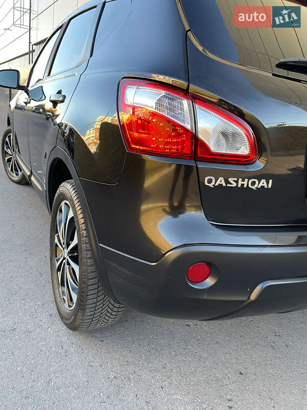 Позашляховик / Кросовер Nissan Qashqai 2013 в Рівному