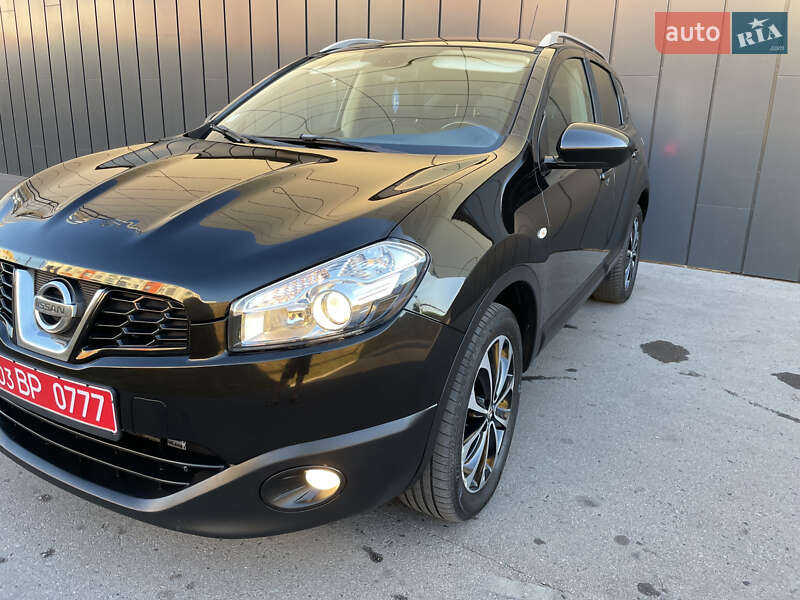 Позашляховик / Кросовер Nissan Qashqai 2013 в Рівному
