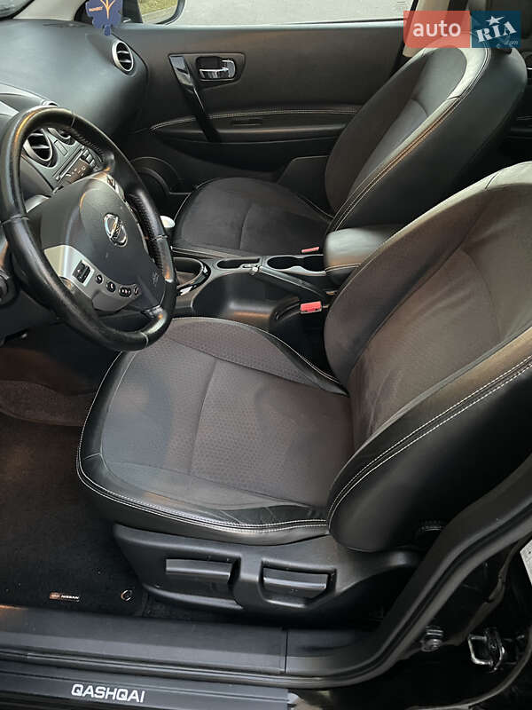 Позашляховик / Кросовер Nissan Qashqai 2013 в Рівному