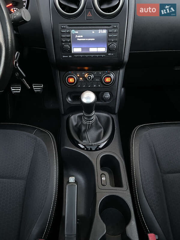 Позашляховик / Кросовер Nissan Qashqai 2013 в Рівному